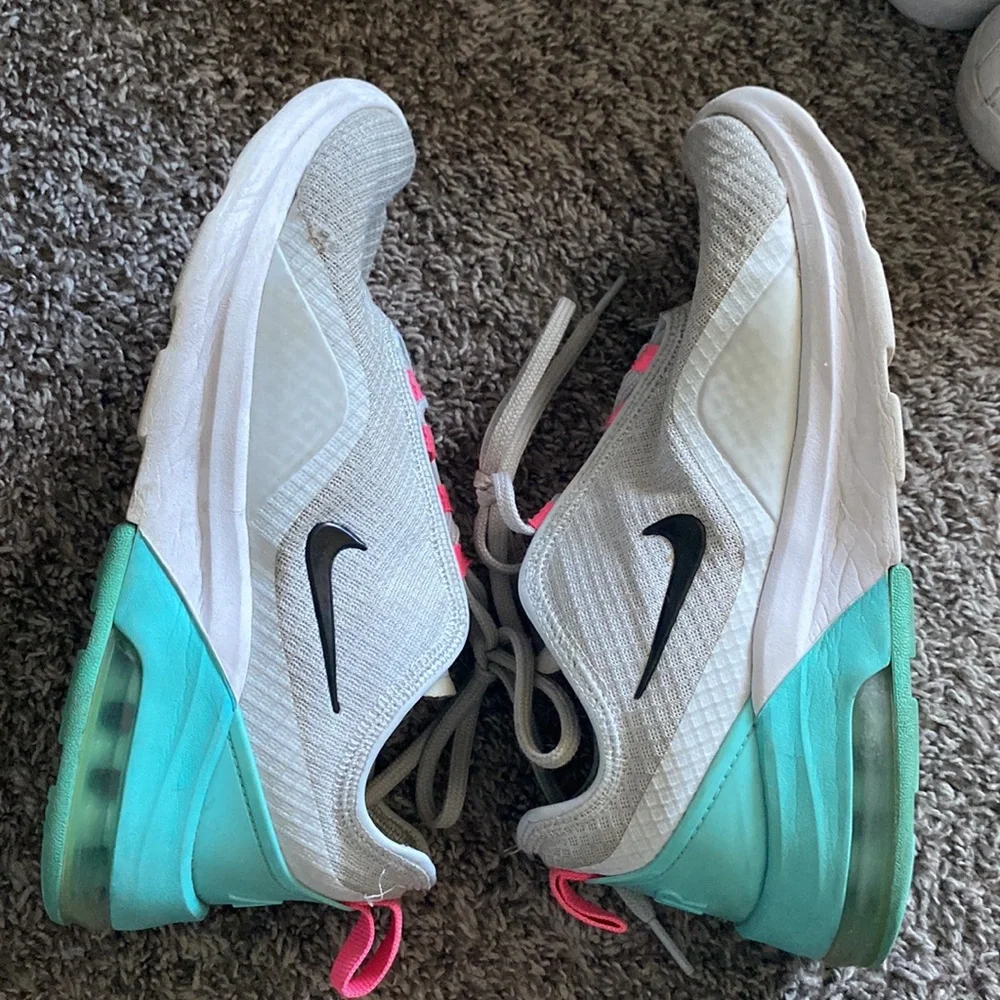 Nike Air - Picture 3 of 7